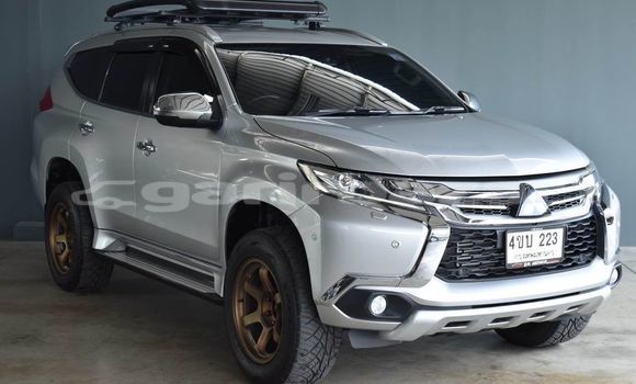 ซื้อ รถมือสอง Mitsubishi Pajero อื่น ๆ รถยนต์ ใน %{เมือง} ใน กรุงเทพมหานคร