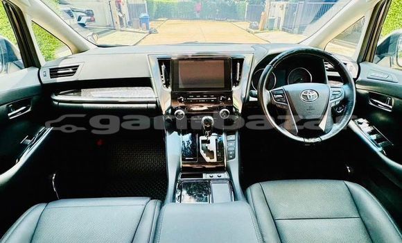 ซื้อ รถมือสอง Toyota Alphard ขาว รถยนต์ ใน %{เมือง} ใน กรุงเทพมหานคร ซื้อ รถมือสอง Toyota Alphard ขาว รถยนต์ ใน %{เมือง} ใน กรุงเทพมหานคร