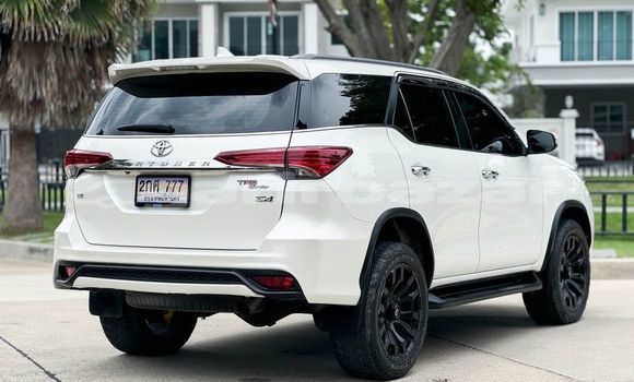 Buy Used Toyota Fortuner White Car in Bangkok in Bangkok Buy Used Toyota Fortuner White Car in Bangkok in Bangkok