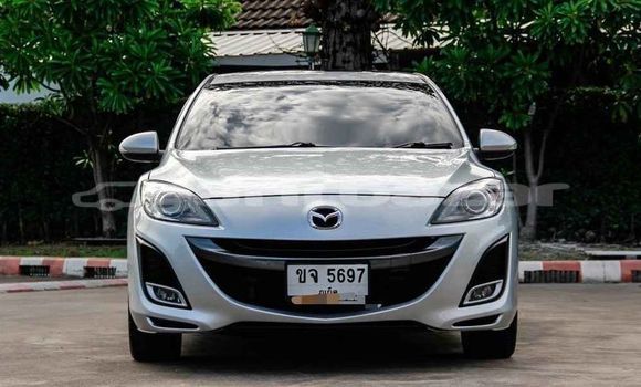 ซื้อ รถมือสอง Mazda 3 ขาว รถยนต์ ใน %{เมือง} ใน กรุงเทพมหานคร