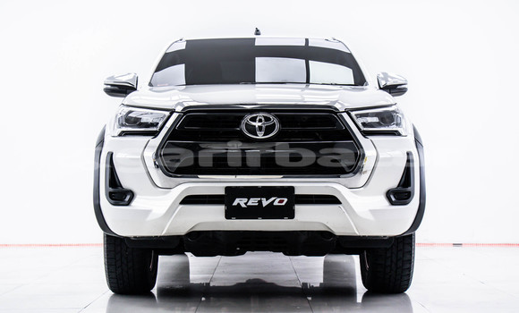Buy Used Toyota Hiluxe Revo White Car in Bangkok in Bangkok Buy Used Toyota Hiluxe Revo White Car in Bangkok in Bangkok