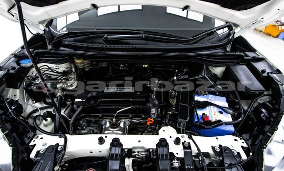 Buy Used Honda CR-V White Car in Bangkok in Bangkok Buy Used Honda CR-V White Car in Bangkok in Bangkok