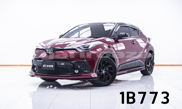 ซื้อ รถมือสอง Toyota C-HR สีแดง รถยนต์ ใน %{เมือง} ใน กรุงเทพมหานคร