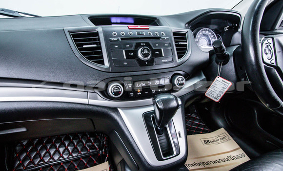 Buy Used Honda CR-V White Car in Bangkok in Bangkok Buy Used Honda CR-V White Car in Bangkok in Bangkok