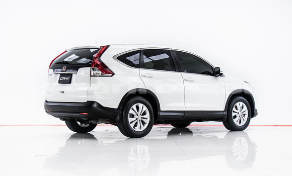 Buy Used Honda CR-V White Car in Bangkok in Bangkok Buy Used Honda CR-V White Car in Bangkok in Bangkok