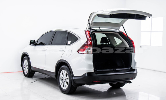 Buy Used Honda CR-V White Car in Bangkok in Bangkok Buy Used Honda CR-V White Car in Bangkok in Bangkok