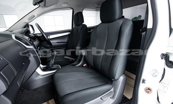 Buy Used Isuzu D-Max White Car in Bangkok in Bangkok Buy Used Isuzu D-Max White Car in Bangkok in Bangkok