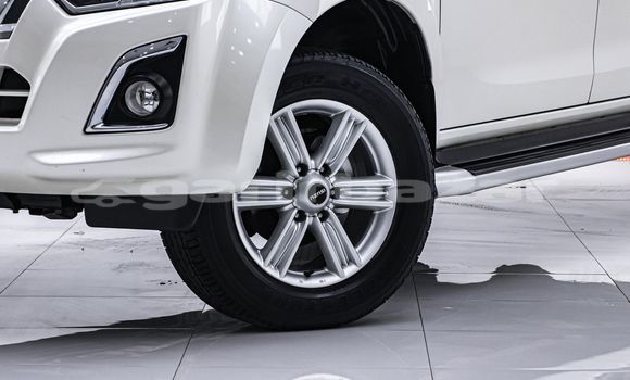 Buy Used Isuzu D-Max White Car in Bangkok in Bangkok Buy Used Isuzu D-Max White Car in Bangkok in Bangkok