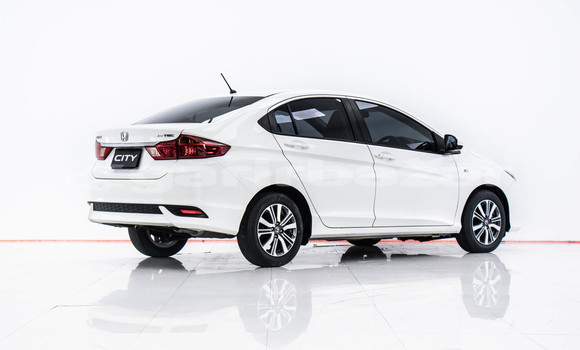 Buy Used Honda City White Car in Bangkok in Bangkok Buy Used Honda City White Car in Bangkok in Bangkok