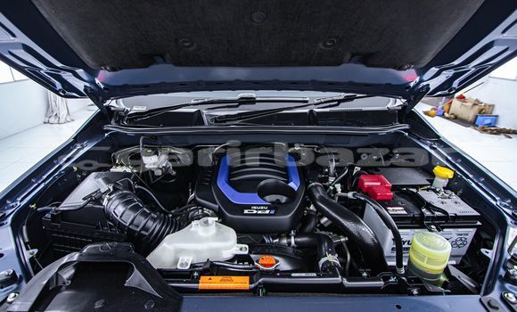 Buy Used Isuzu MU-X Blue Car in Bangkok in Bangkok Buy Used Isuzu MU-X Blue Car in Bangkok in Bangkok