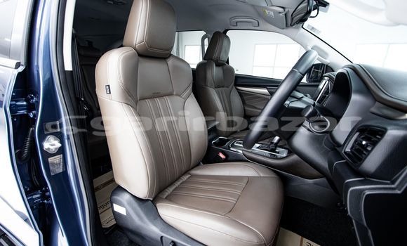 Buy Used Isuzu MU-X Blue Car in Bangkok in Bangkok Buy Used Isuzu MU-X Blue Car in Bangkok in Bangkok