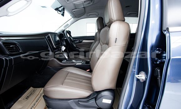 Buy Used Isuzu MU-X Blue Car in Bangkok in Bangkok Buy Used Isuzu MU-X Blue Car in Bangkok in Bangkok