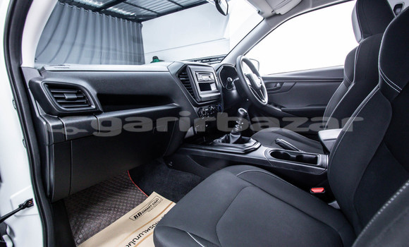 Buy Used Isuzu D-Max White Car in Bangkok in Bangkok Buy Used Isuzu D-Max White Car in Bangkok in Bangkok