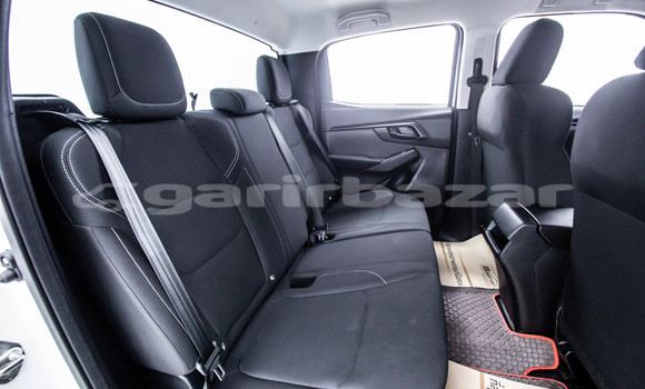 Buy Used Isuzu D-Max White Car in Bangkok in Bangkok Buy Used Isuzu D-Max White Car in Bangkok in Bangkok