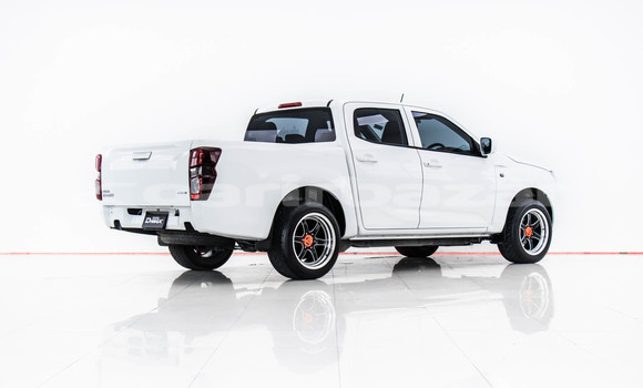 Buy Used Isuzu D-Max White Car in Bangkok in Bangkok Buy Used Isuzu D-Max White Car in Bangkok in Bangkok