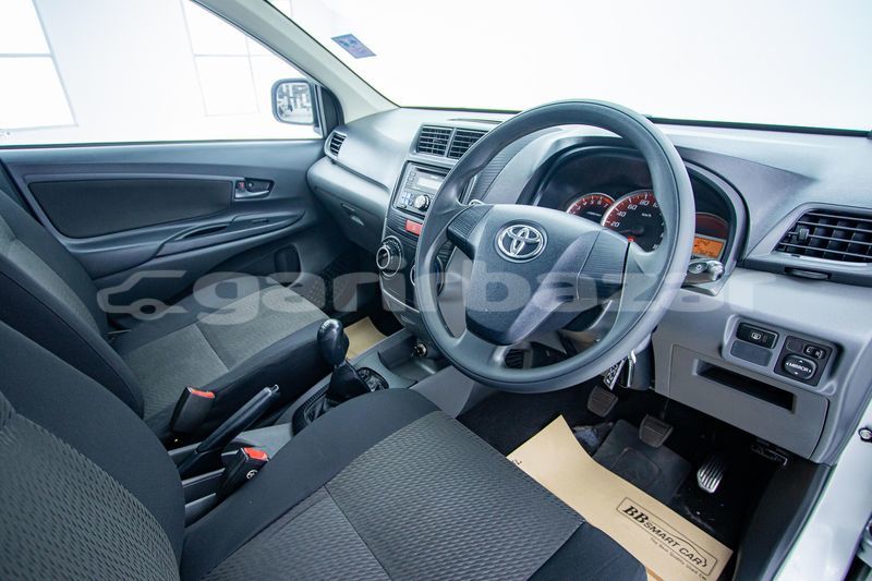 Big with watermark toyota avanza bangkok bangkok 71674