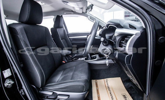 ซื้อ รถมือสอง Toyota Hiluxe Revo สีดำ รถยนต์ ใน %{เมือง} ใน กรุงเทพมหานคร ซื้อ รถมือสอง Toyota Hiluxe Revo สีดำ รถยนต์ ใน %{เมือง} ใน กรุงเทพมหานคร