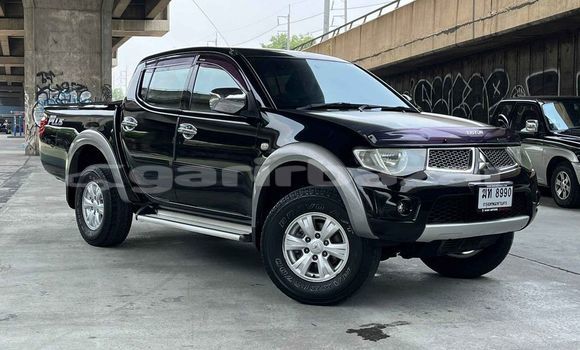 ซื้อ รถมือสอง Mitsubishi Triton สีดำ รถยนต์ ใน %{เมือง} ใน กรุงเทพมหานคร