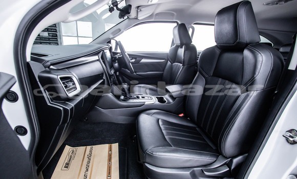 Buy Used Isuzu MU-X White Car in Bangkok in Bangkok Buy Used Isuzu MU-X White Car in Bangkok in Bangkok