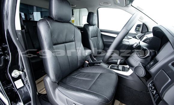 ซื้อ รถมือสอง Isuzu D-Max สีดำ รถยนต์ ใน %{เมือง} ใน กรุงเทพมหานคร ซื้อ รถมือสอง Isuzu D-Max สีดำ รถยนต์ ใน %{เมือง} ใน กรุงเทพมหานคร