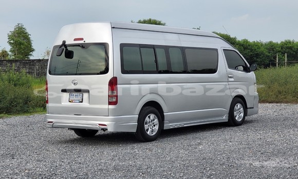 Buy Used Toyota Commuter Silver Car in Bangkok in Bangkok Buy Used Toyota Commuter Silver Car in Bangkok in Bangkok