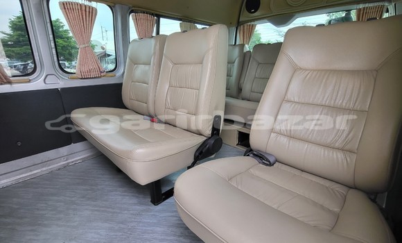 Buy Used Toyota Commuter Silver Car in Bangkok in Bangkok Buy Used Toyota Commuter Silver Car in Bangkok in Bangkok