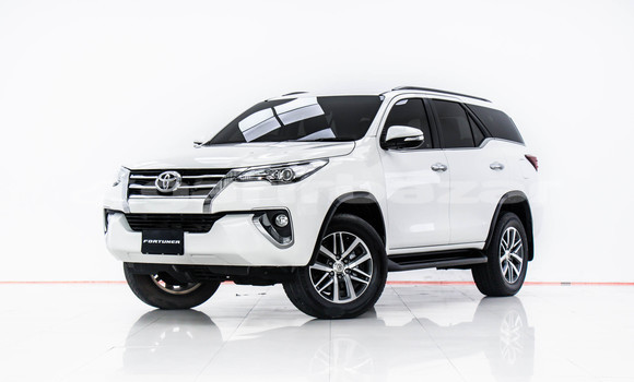 Buy Used Toyota Fortuner White Car in Bangkok in Bangkok Buy Used Toyota Fortuner White Car in Bangkok in Bangkok
