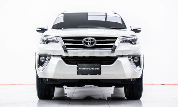 Buy Used Toyota Fortuner White Car in Bangkok in Bangkok Buy Used Toyota Fortuner White Car in Bangkok in Bangkok