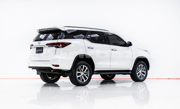 Buy Used Toyota Fortuner White Car in Bangkok in Bangkok Buy Used Toyota Fortuner White Car in Bangkok in Bangkok