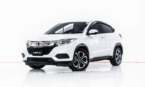 Buy Used Honda HR-V White Car in Bangkok in Bangkok Buy Used Honda HR-V White Car in Bangkok in Bangkok