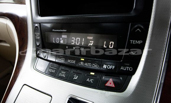 Buy Used Toyota Vellfire White Car in Bangkok in Bangkok Buy Used Toyota Vellfire White Car in Bangkok in Bangkok