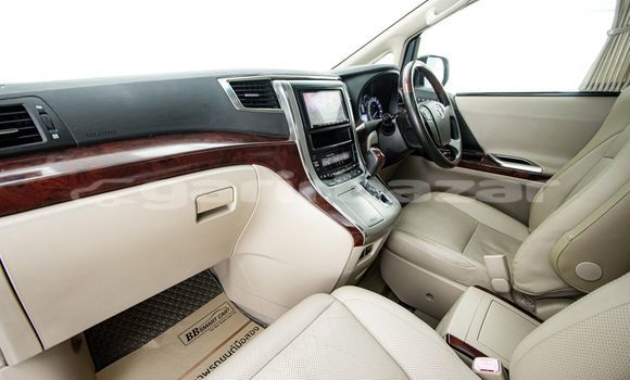 Buy Used Toyota Vellfire White Car in Bangkok in Bangkok Buy Used Toyota Vellfire White Car in Bangkok in Bangkok