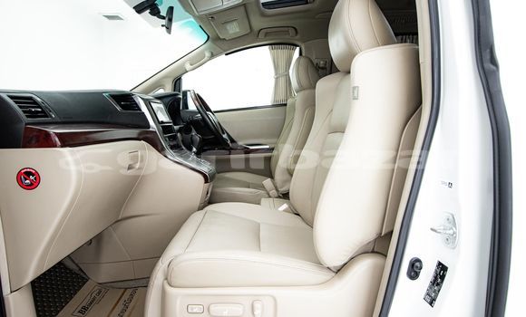 Buy Used Toyota Vellfire White Car in Bangkok in Bangkok Buy Used Toyota Vellfire White Car in Bangkok in Bangkok