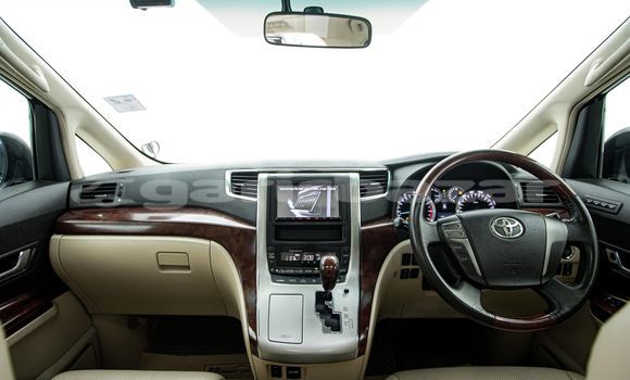 Buy Used Toyota Vellfire White Car in Bangkok in Bangkok Buy Used Toyota Vellfire White Car in Bangkok in Bangkok