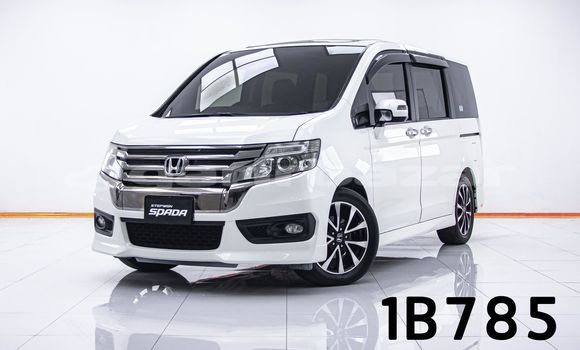 Buy Used Honda Stepwgn White Car in Bangkok in Bangkok