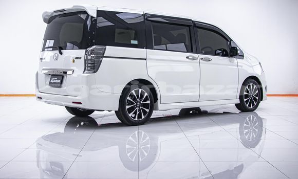 Buy Used Honda Stepwgn White Car in Bangkok in Bangkok Buy Used Honda Stepwgn White Car in Bangkok in Bangkok