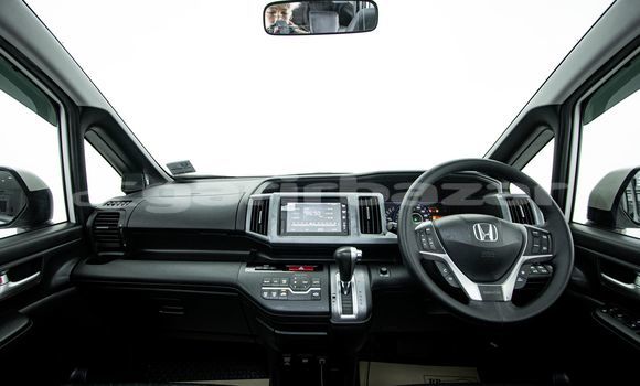 Buy Used Honda Stepwgn White Car in Bangkok in Bangkok Buy Used Honda Stepwgn White Car in Bangkok in Bangkok