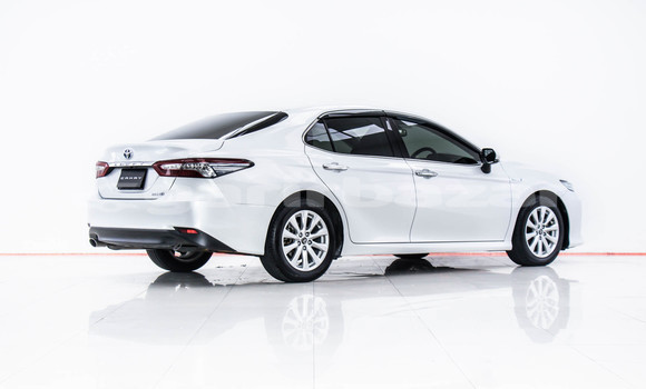 Buy Used Toyota Camry White Car in Bangkok in Bangkok Buy Used Toyota Camry White Car in Bangkok in Bangkok