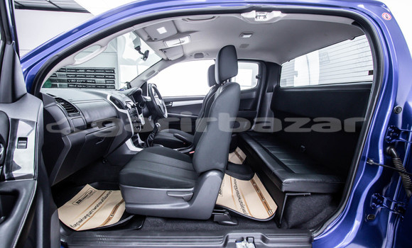 Buy Used Isuzu D-Max Blue Car in Bangkok in Bangkok Buy Used Isuzu D-Max Blue Car in Bangkok in Bangkok