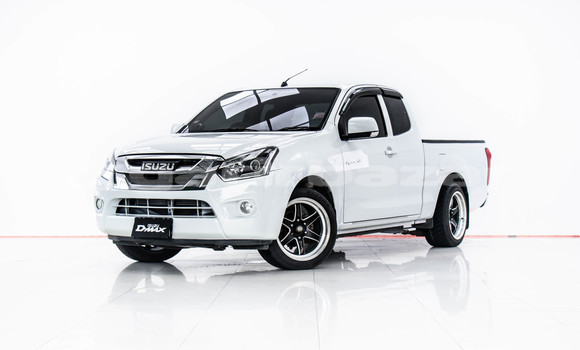 Buy Used Isuzu D-Max White Car in Bangkok in Bangkok Buy Used Isuzu D-Max White Car in Bangkok in Bangkok