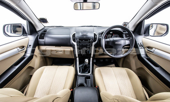 Buy Used Isuzu D-Max White Car in Bangkok in Bangkok Buy Used Isuzu D-Max White Car in Bangkok in Bangkok