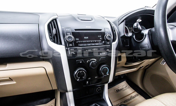 Buy Used Isuzu D-Max White Car in Bangkok in Bangkok Buy Used Isuzu D-Max White Car in Bangkok in Bangkok