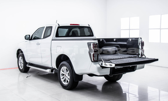 ซื้อ รถมือสอง Isuzu D-Max ขาว รถยนต์ ใน %{เมือง} ใน กรุงเทพมหานคร ซื้อ รถมือสอง Isuzu D-Max ขาว รถยนต์ ใน %{เมือง} ใน กรุงเทพมหานคร