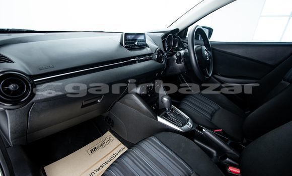 ซื้อ รถมือสอง Mazda 2 ขาว รถยนต์ ใน %{เมือง} ใน กรุงเทพมหานคร ซื้อ รถมือสอง Mazda 2 ขาว รถยนต์ ใน %{เมือง} ใน กรุงเทพมหานคร