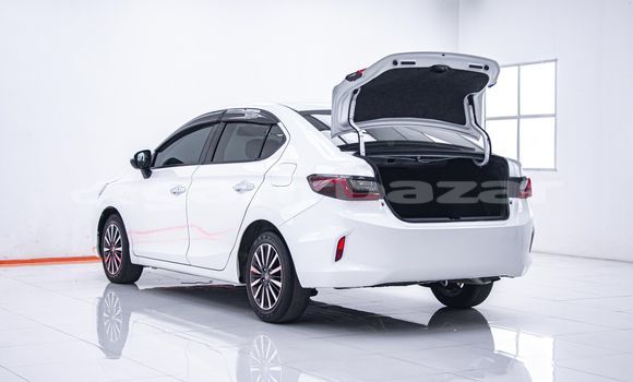 Buy Used Honda City White Car in Bangkok in Bangkok Buy Used Honda City White Car in Bangkok in Bangkok