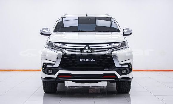 Buy Used Mitsubishi Pajero White Car in Bangkok in Bangkok Buy Used Mitsubishi Pajero White Car in Bangkok in Bangkok
