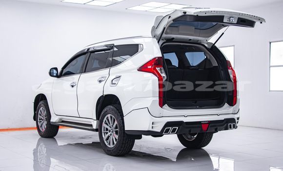 Buy Used Mitsubishi Pajero White Car in Bangkok in Bangkok Buy Used Mitsubishi Pajero White Car in Bangkok in Bangkok