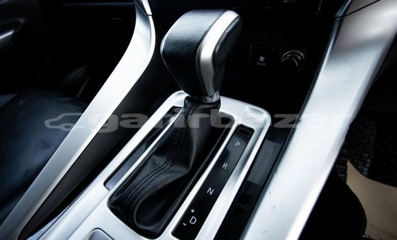 Buy Used Mitsubishi Pajero White Car in Bangkok in Bangkok Buy Used Mitsubishi Pajero White Car in Bangkok in Bangkok