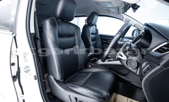 Buy Used Mitsubishi Pajero White Car in Bangkok in Bangkok Buy Used Mitsubishi Pajero White Car in Bangkok in Bangkok