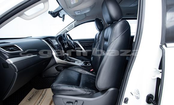 Buy Used Mitsubishi Pajero White Car in Bangkok in Bangkok Buy Used Mitsubishi Pajero White Car in Bangkok in Bangkok